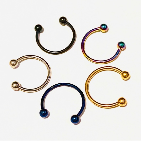 Horseshoe Ring Hoop 16g 13mm 1/2" Lip Earring - Picture 2 of 6